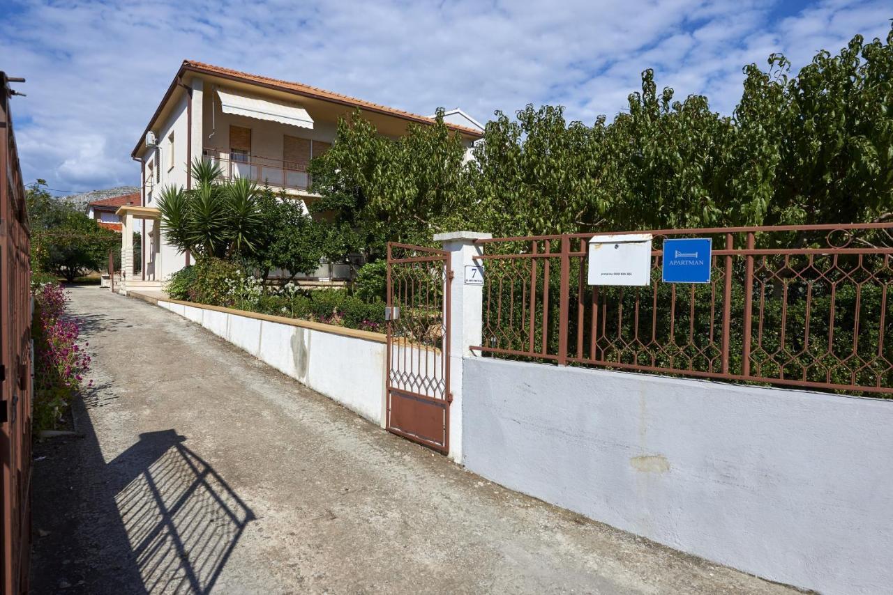 Triple Room Trogir 13102B Exterior foto